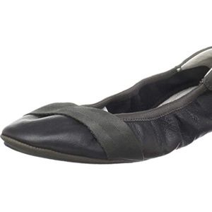 COPY - PUMA Rudolf Dassler Ballet Rhythm Flats Black